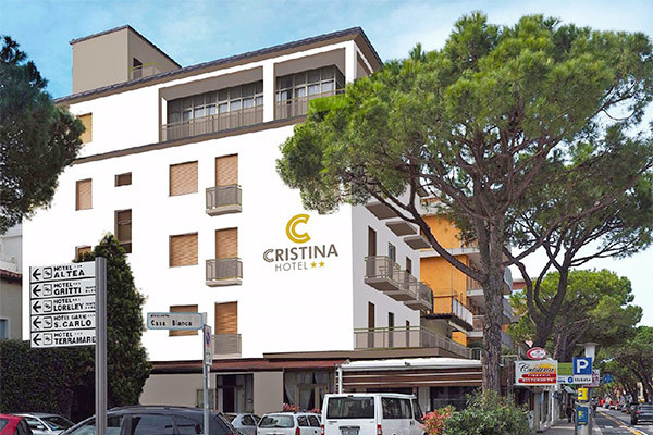 HOTEL CRISTINA 2* - Jesolo (VE) A 50 metri dal mare