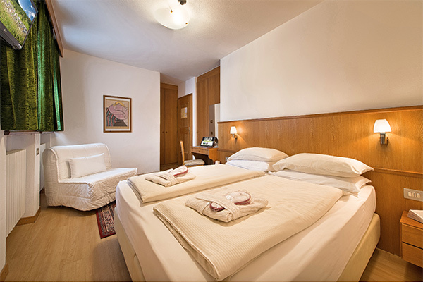 HOTEL LIVIGNO 3* - Livigno (SO) Tradizione e ospitalitA' a Livigno