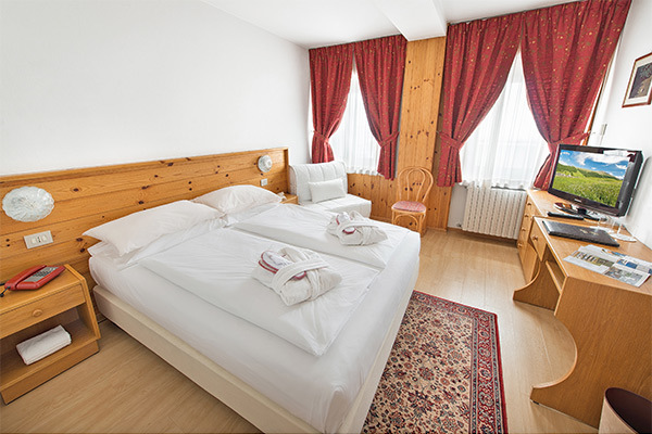 HOTEL LIVIGNO 3* - Livigno (SO) Tradizione e ospitalitA' a Livigno