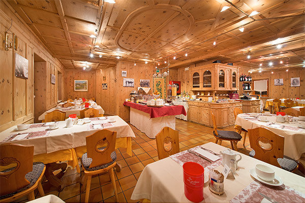 HOTEL LIVIGNO 3* - Livigno (SO) Tradizione e ospitalitA' a Livigno