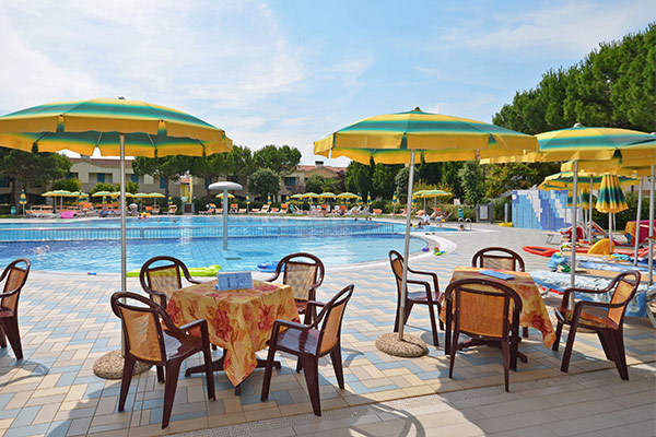 APARTHOTEL MARCO POLO RESORT - Bibione (VE) A 500 metri dalla spiaggia