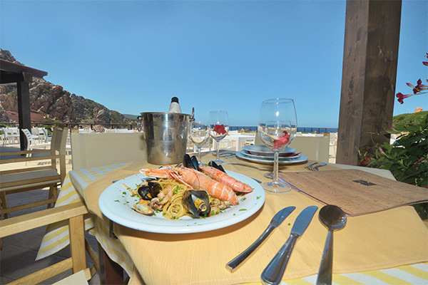 HOTEL COSTA PARADISO 4* - Trinità d'Agultu e Vignola (SS) Hotel di charme, panorama unico, a 700 metri dalla spiaggia di Li Cossi