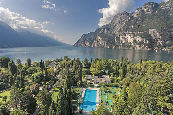 HOTEL DU LAC ET DU PARC 4* - Riva del Garda (TN) Immerso in un parco sulle rive del Lago di Garda