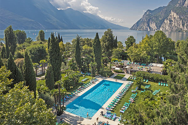 HOTEL DU LAC ET DU PARC 4* - Riva del Garda (TN) Immerso in un parco sulle rive del Lago di Garda