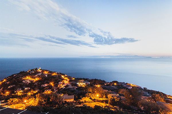 RESIDENCE CLUB ESSE TORRE DELLE STELLE - Villasimius (CA) Con una magnifica vista sul mare