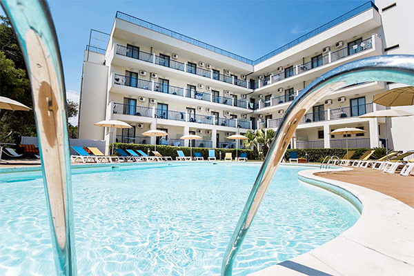 TICHO'S LIDO HOTEL 4* - Castellaneta (TA) Ideale per famiglie