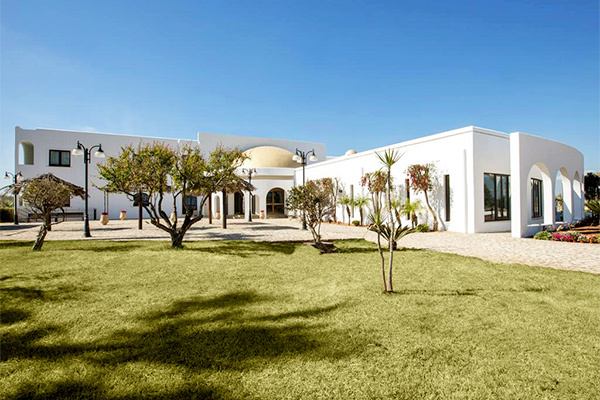ZAHIRA RESORT AND VILLAGE 4* - Campobello di Mazara (TP) Stile arabeggiante, tra dune di sabbia rossa