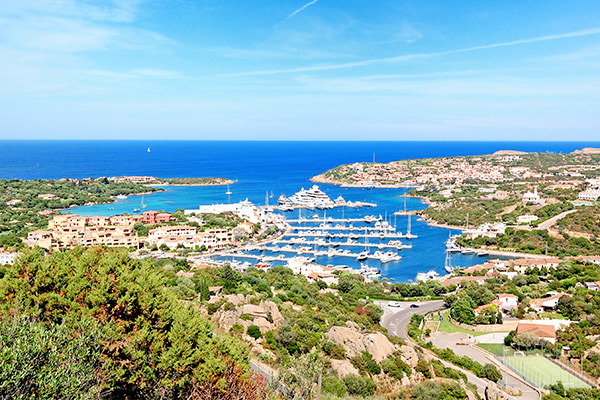 RESIDENCE CUGNANA VERDE 3* - Cugnana - Olbia (OT) Immersi nella natura, fino a 6 posti letto