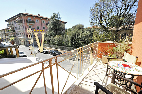 HOTEL VISCARDO 4* - Forte dei Marmi (LU) A 300 metri dal mare della Versilia