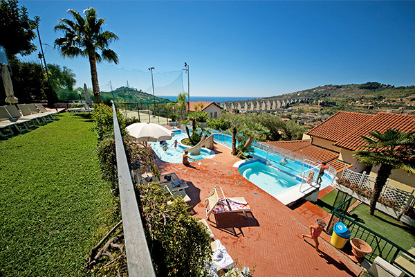 HOTEL VILLA GIADA RESORT - Imperia (IM) In un parco di 18.000 mq