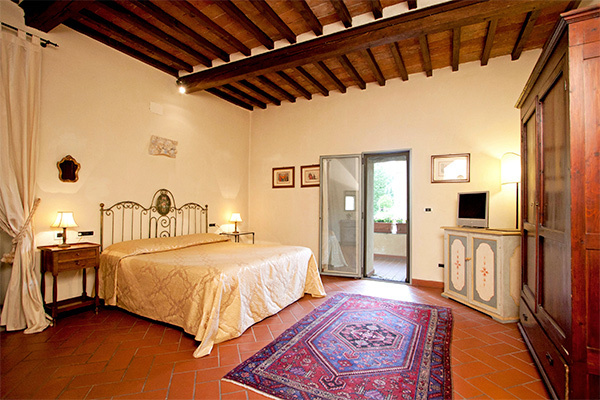 RELAIS TORRE SANTA FLORA 4* - Subbiano (AR) Hotel 4* in posizione strategica