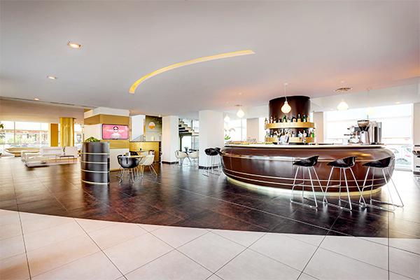 IH HOTELS ROMA Z3 4* - Roma (RM) Moderno Hotel a 7 km dal centro di Roma