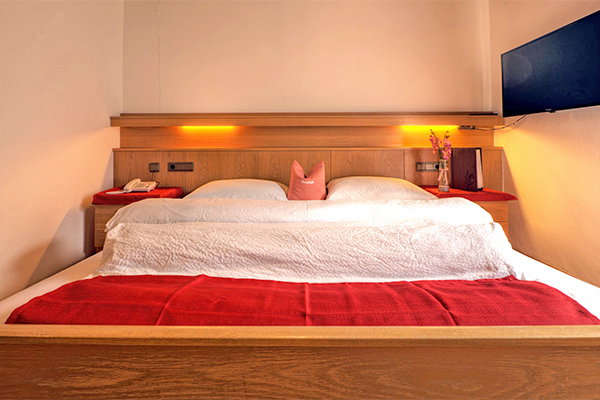 ALPIN NATUR HOTEL BRUCKELE 3*S - Braies (BZ) Hotel di lunga tradizione