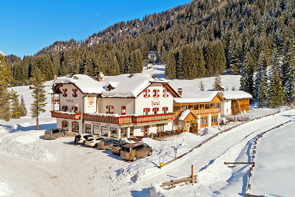 ALPIN NATUR HOTEL BRUCKELE 3*S - Braies (BZ) Hotel di lunga tradizione