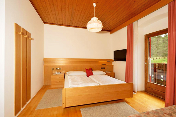 ALPIN NATUR HOTEL BRUCKELE 3*S - Braies (BZ) Hotel di lunga tradizione