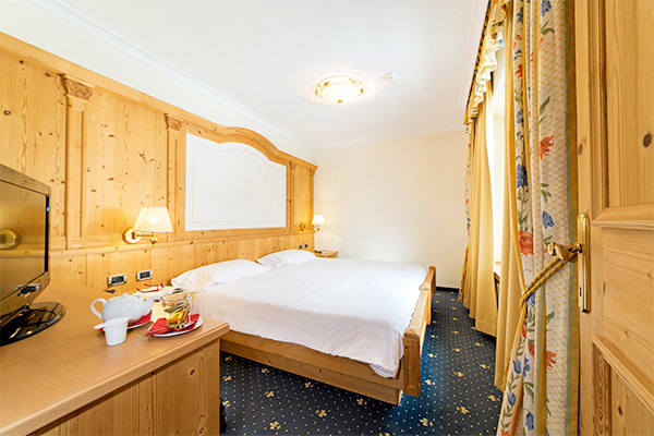 HOTEL GREIF - TH CORVARA 4* - Corvara in Badia (BZ) A 200 metri dalle piste, a 1850 metri di altitudine
