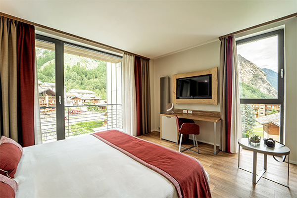 TH COURMAYEUR 4* - Courmayeur (AO) Ai piedi del monte Bianco