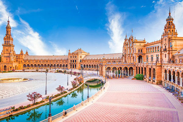 Un tour nell’incantevole Andalusia, tra arte, storia e tradizioni senza tempo