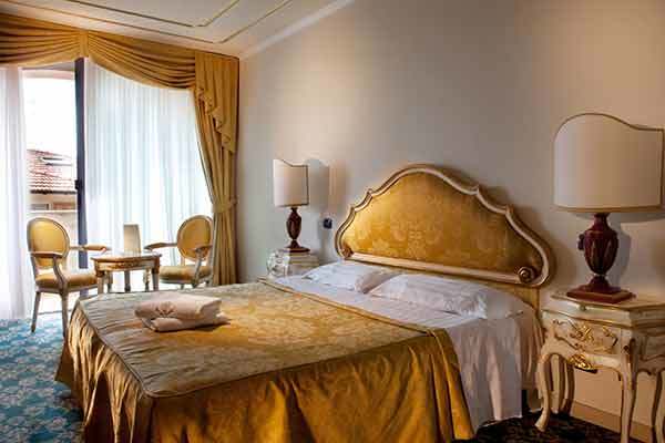 HOTEL VILLE MONTEFIORI 4* - Gardone Riviera (BS) In eleganti ville 4* sul Lago di Garda