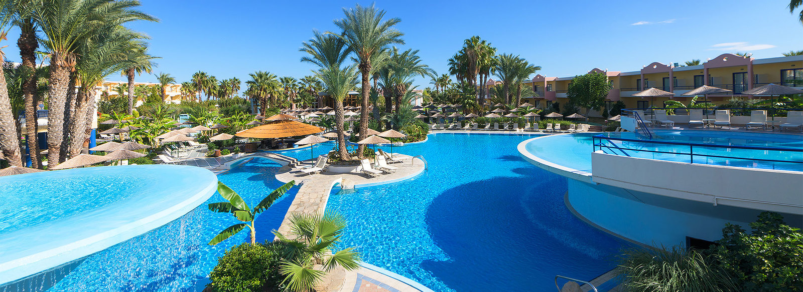 Resort 5* con 6 piscine esterne