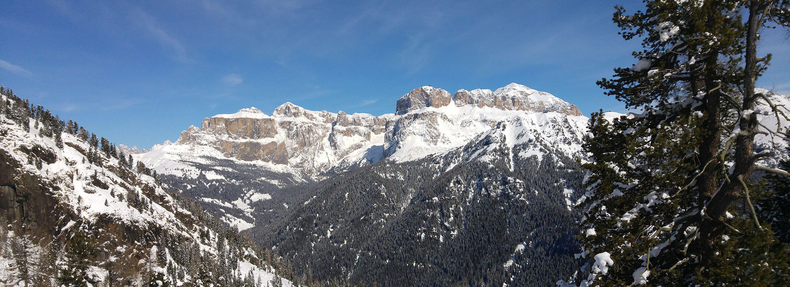 In Val di fassa, a 500 metri dalle piste da sci