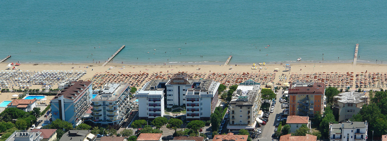 Fronte spiaggia in centro a Jesolo