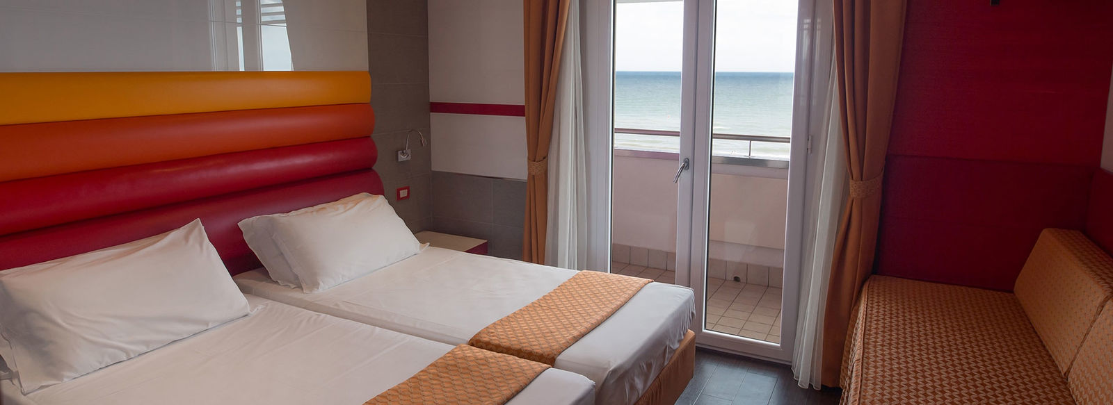 Fronte spiaggia in centro a Jesolo
