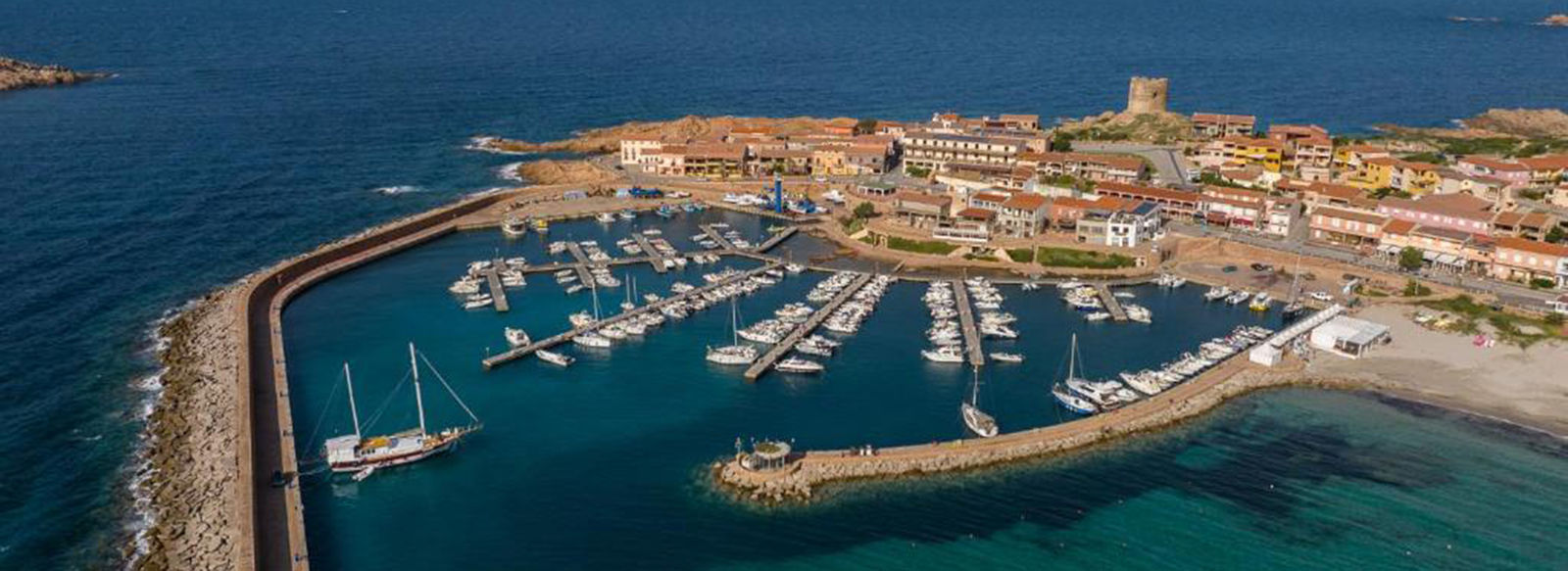 In posizione panoramica sul Golfo dell’Asinara