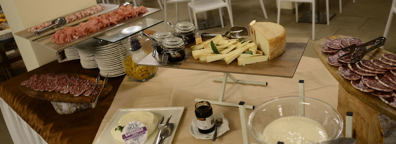 Gestione familiare, a 50 metri dalla spiaggia