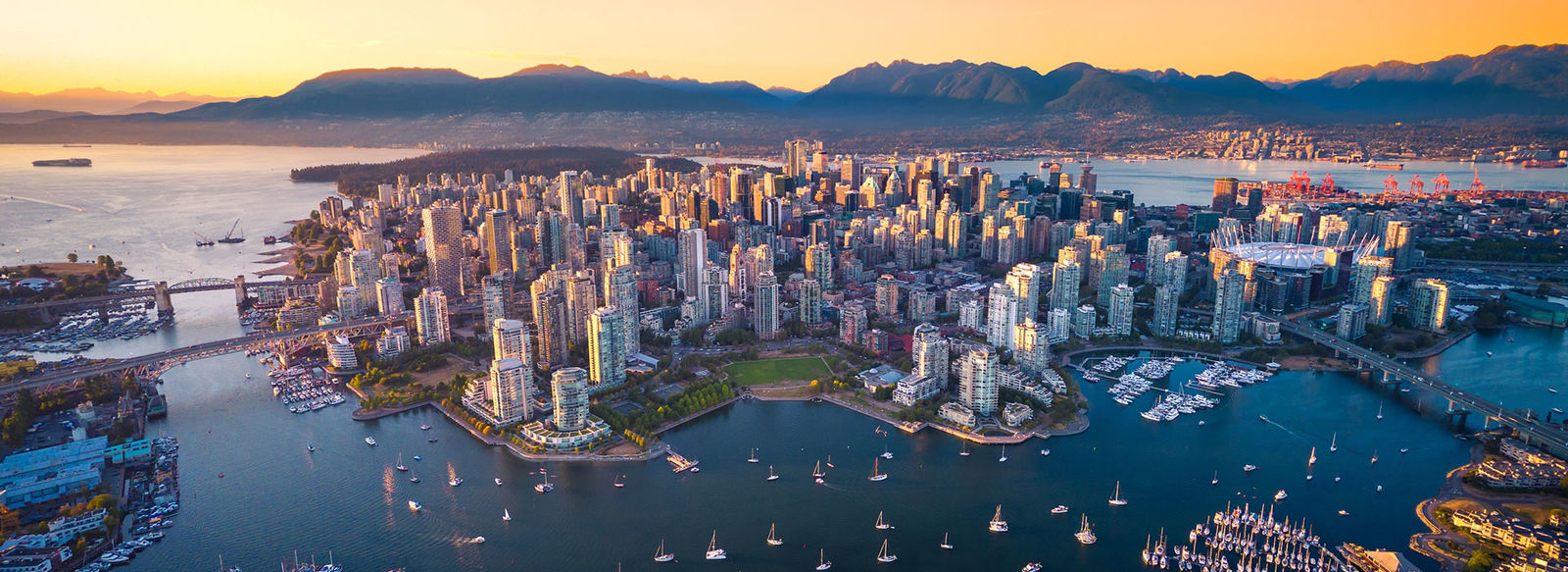 Ovest canadese iconico: tra parchi, laghi, balene e città