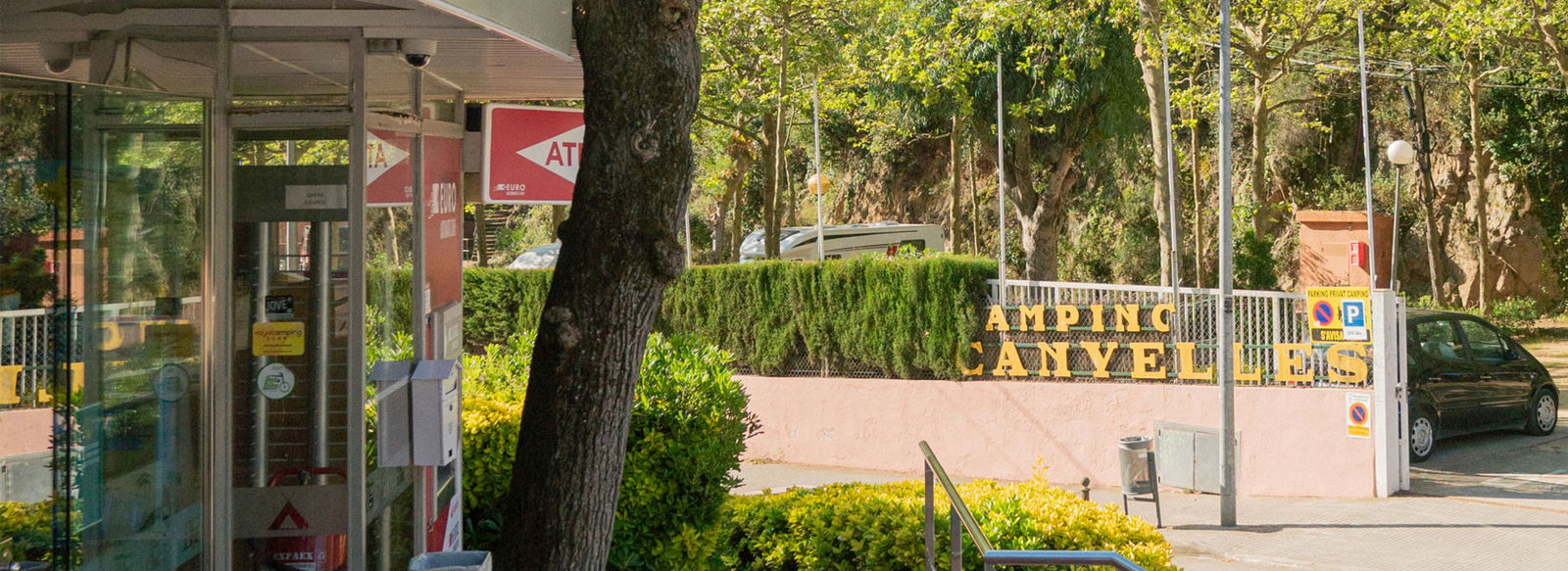 Lungo la vivace Costa Brava