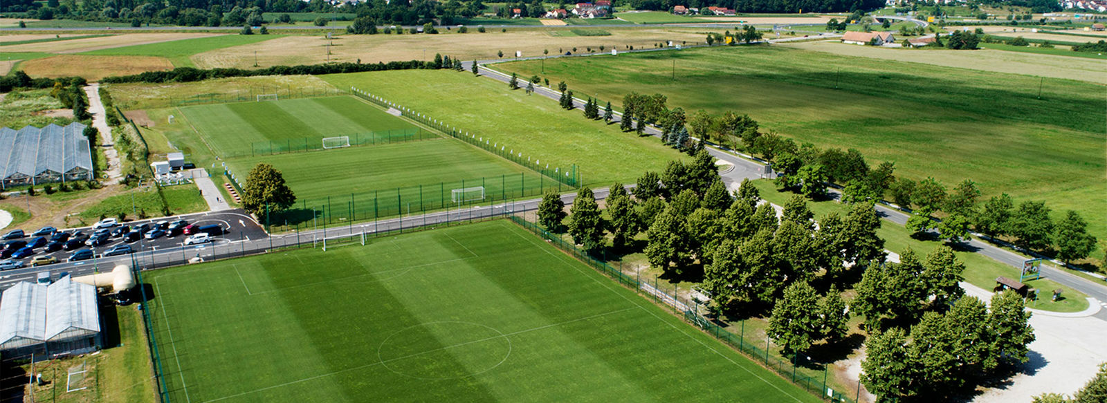Piscine termali di 10.000 mq e attrazioni acquatiche