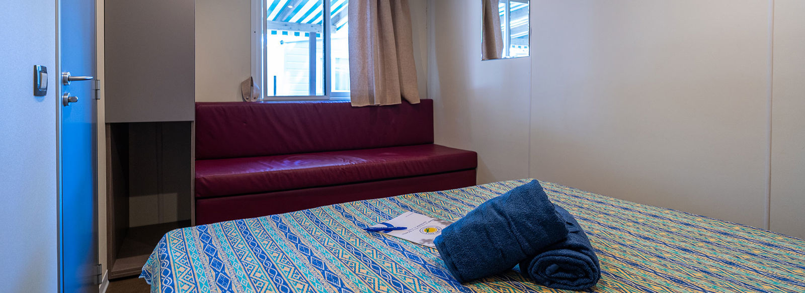 Fronte mare, in una pineta secolare