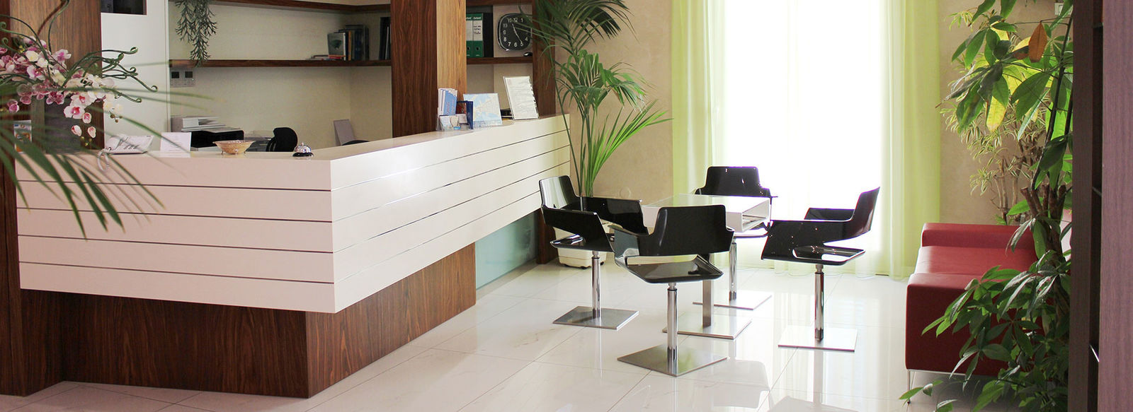 Posizione centrale, vicino al mare