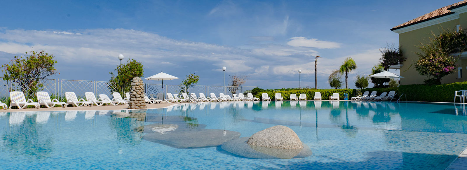 A misura di famiglia, sulla Costa degli Dei