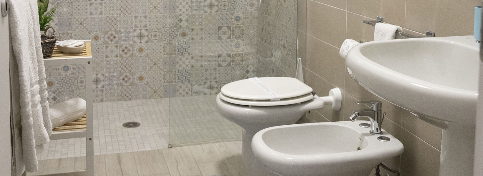 A 100 metri dalla spiaggia