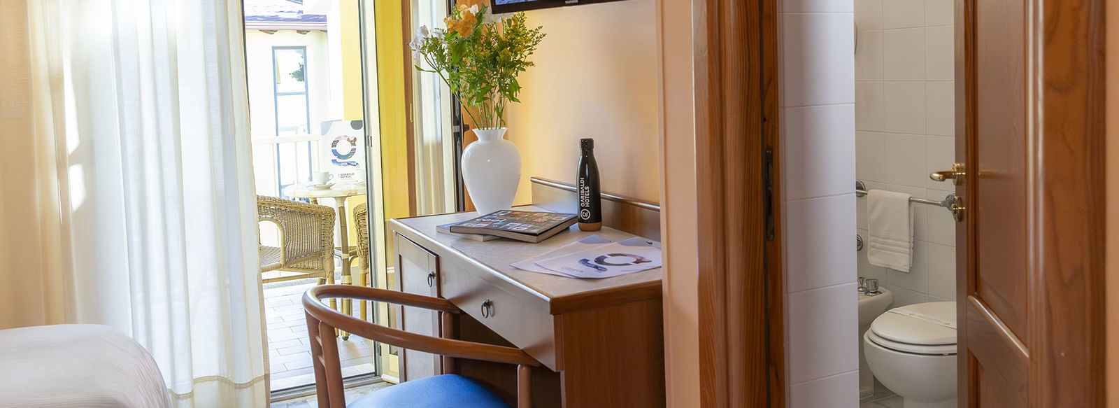 A 100 metri dalla spiaggia