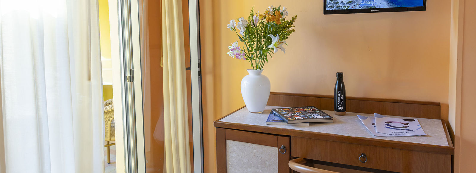 A 100 metri dalla spiaggia