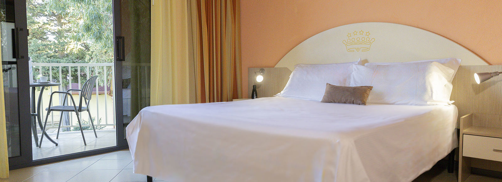 A 100 metri dalla spiaggia