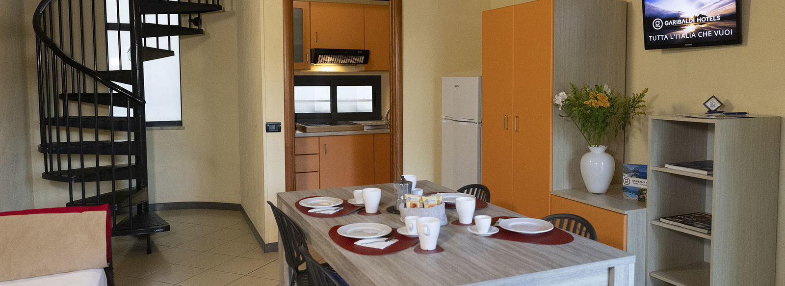 A 100 metri dalla spiaggia