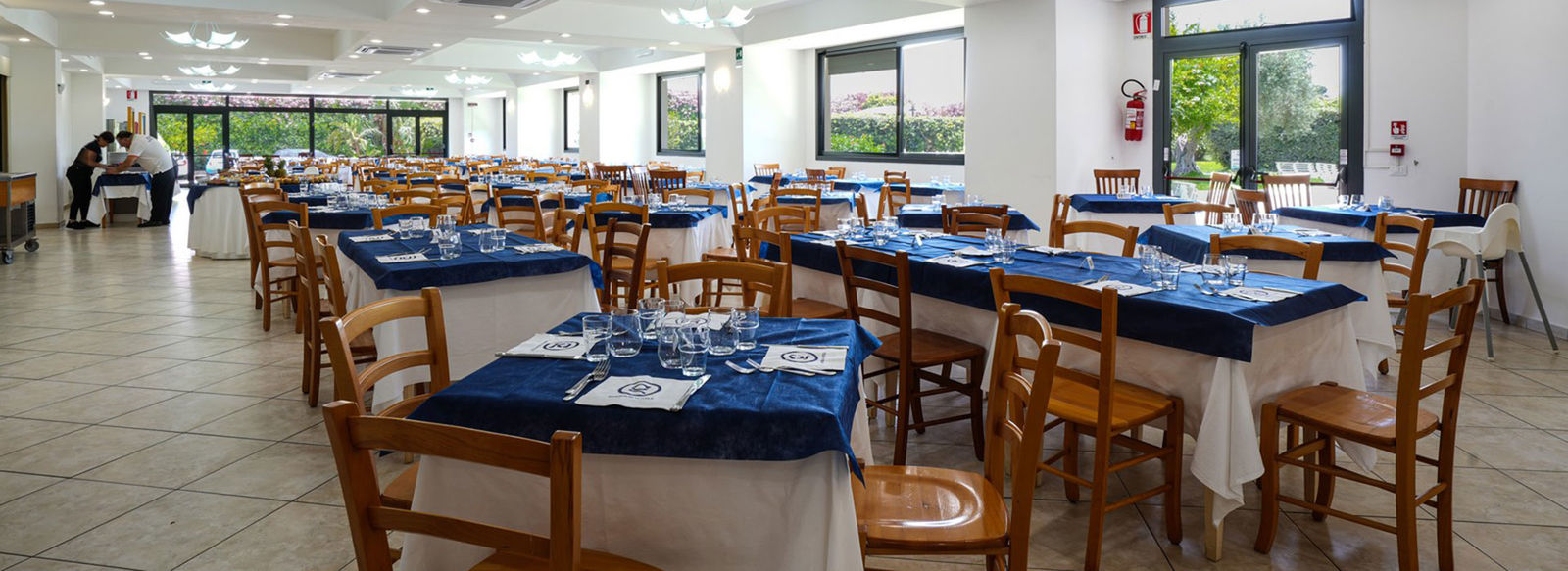 Sul Canale di Sicilia, a 500 metri dalla spiaggia