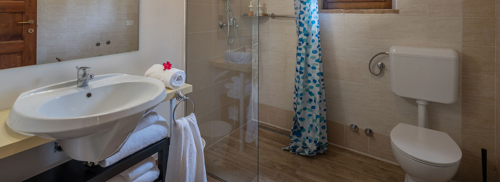 Family hotel, immerso nella natura