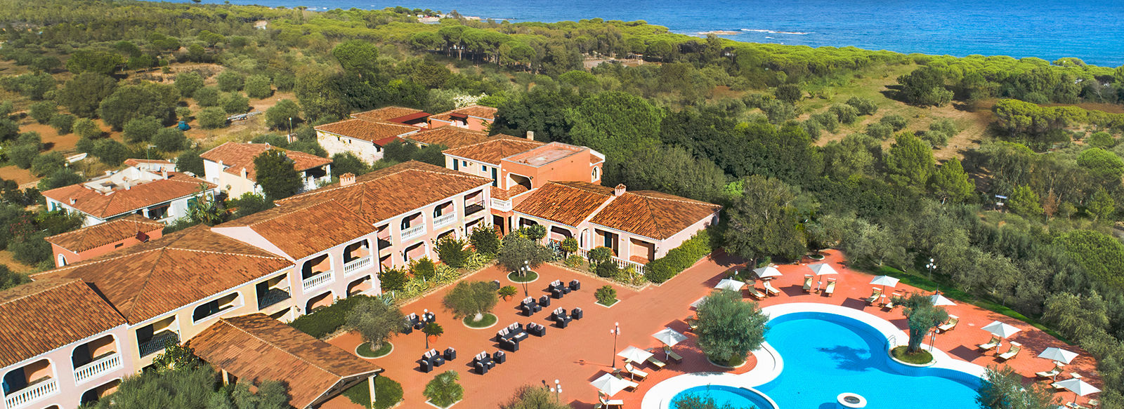 Immerso nel verde, sul Golfo di Orosei