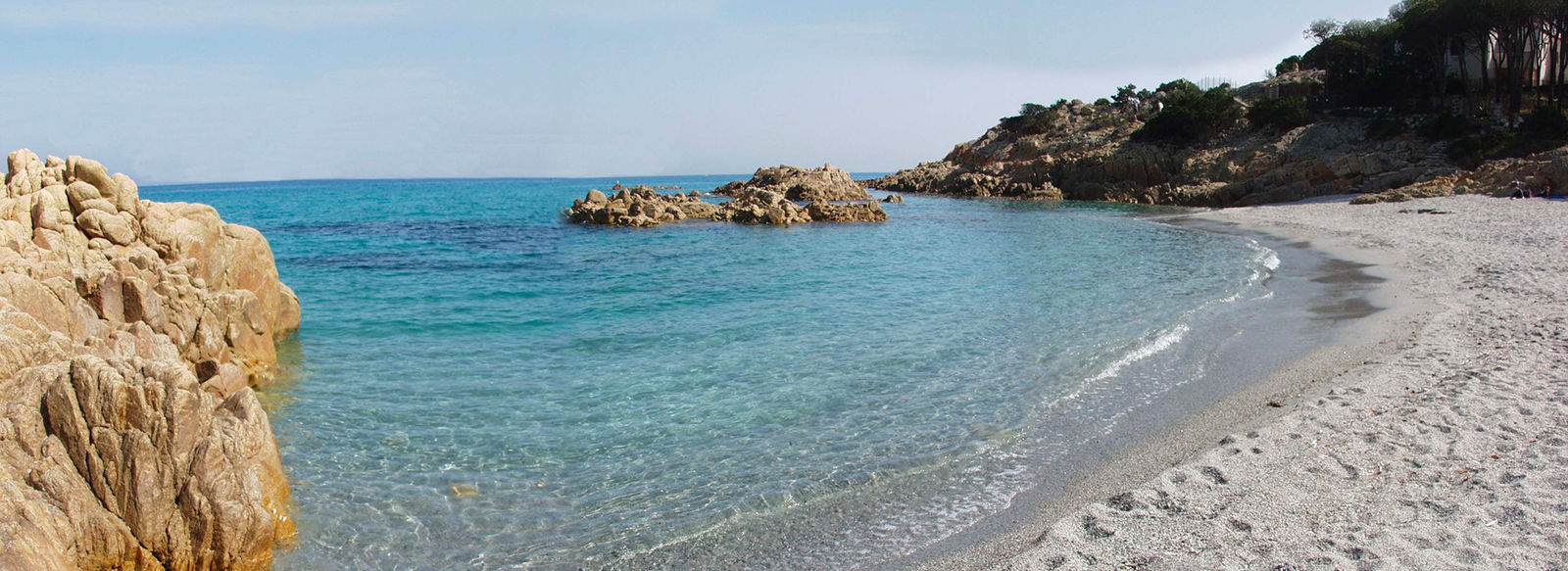 Immerso nel verde, sul Golfo di Orosei