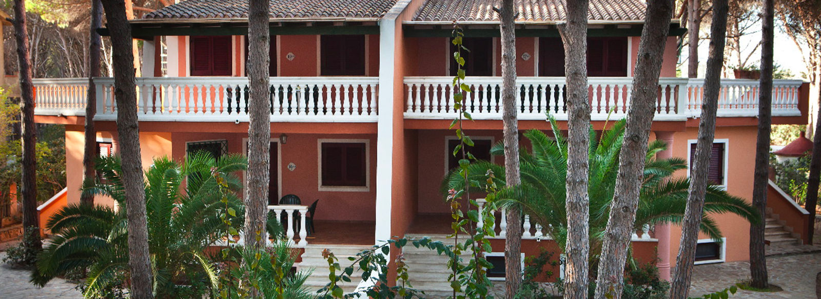 Immerso nel verde, sul Golfo di Orosei