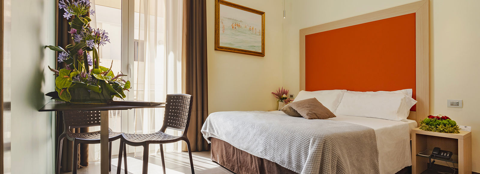 Posizione centrale, vicino al mare