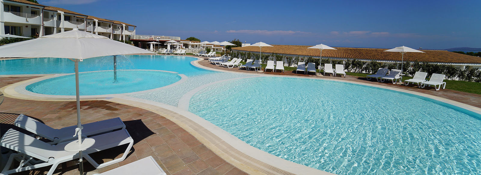 Elegante resort, con vista sul Golfo dell'Asinara