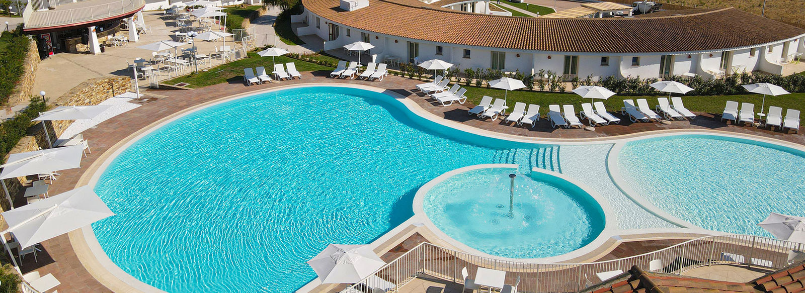 Elegante resort, con vista sul Golfo dell'Asinara
