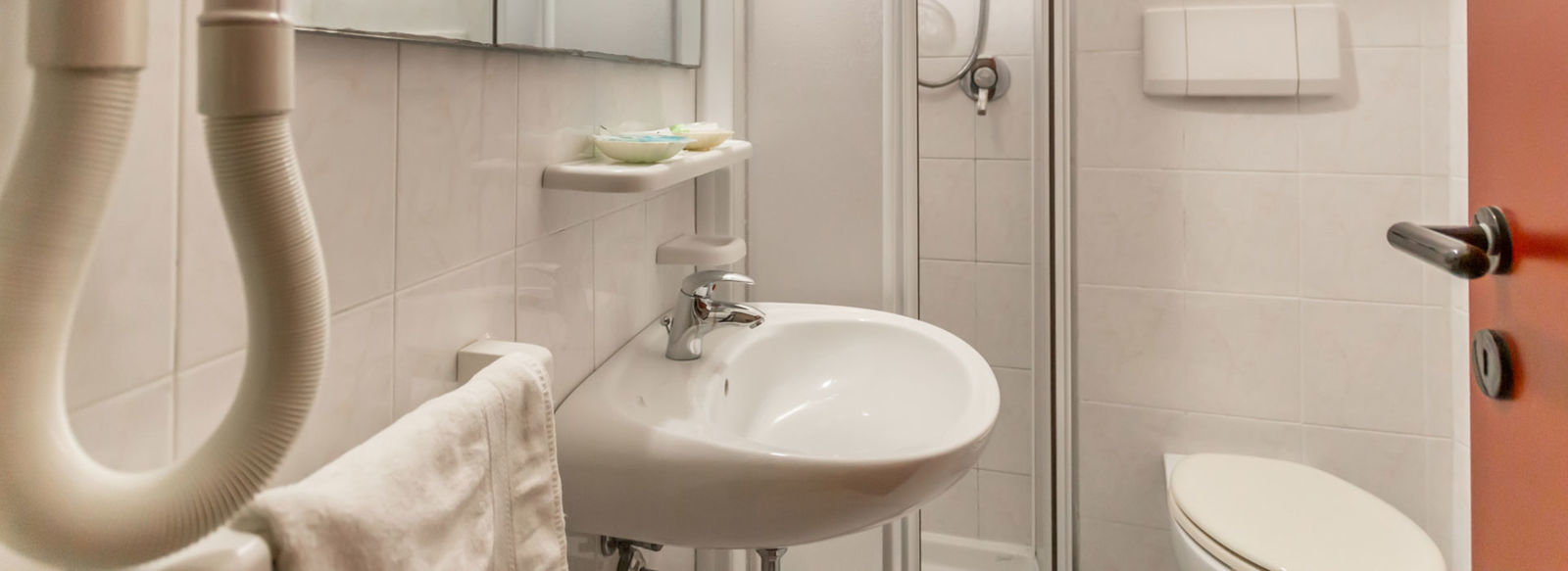 Family Hotel affacciato sul mare