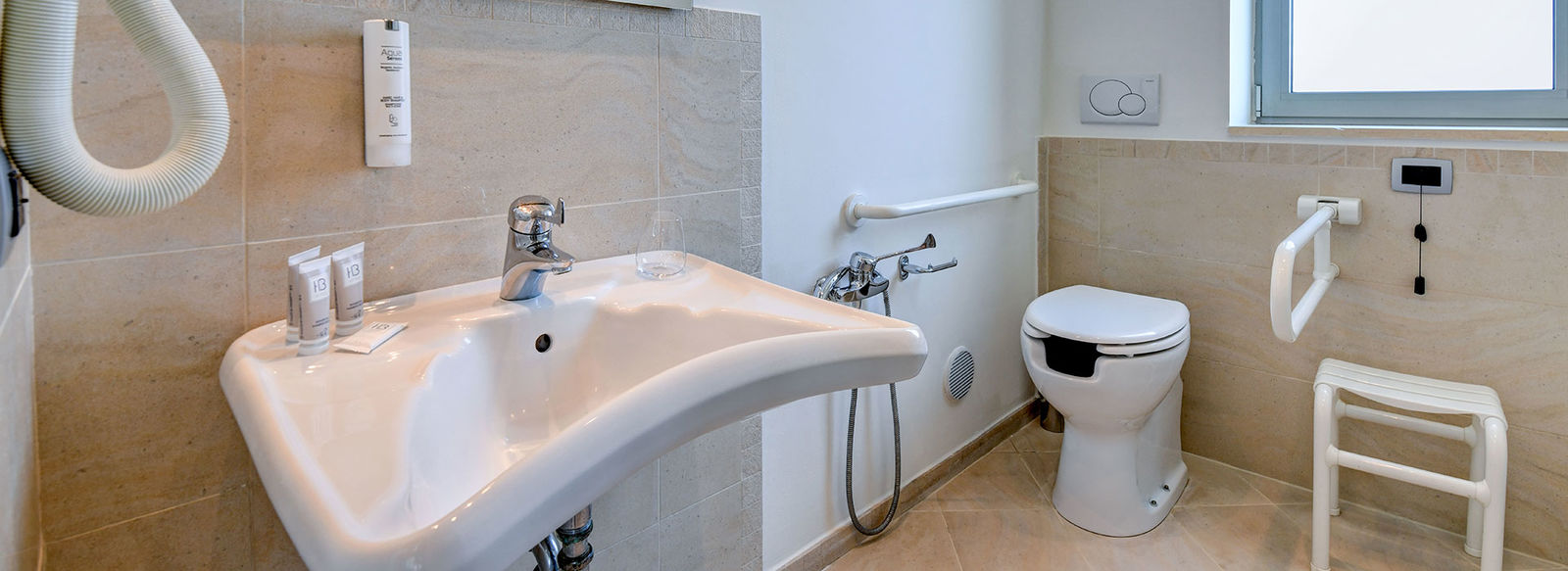 Ideale per visitare i pachi divertimenti del Garda